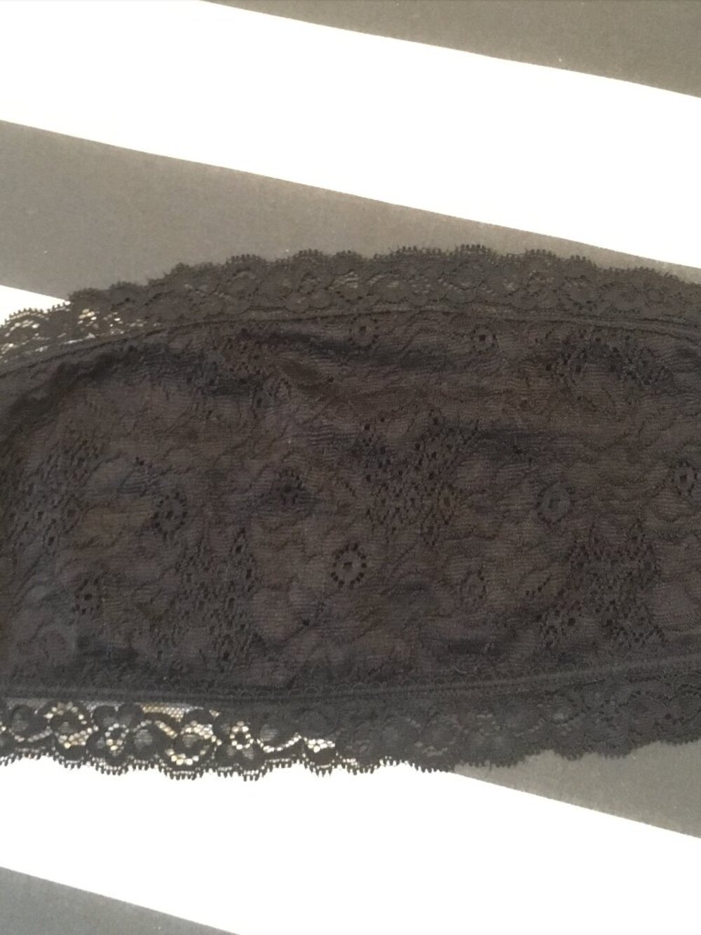 Kimchi Blue Black Lace Bandeau Bralette Size S